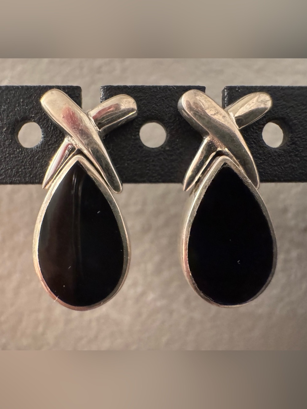 Vintage 925 Sterling Silver Black Onyx Teardrop Earrings Criss Cross X Thailand